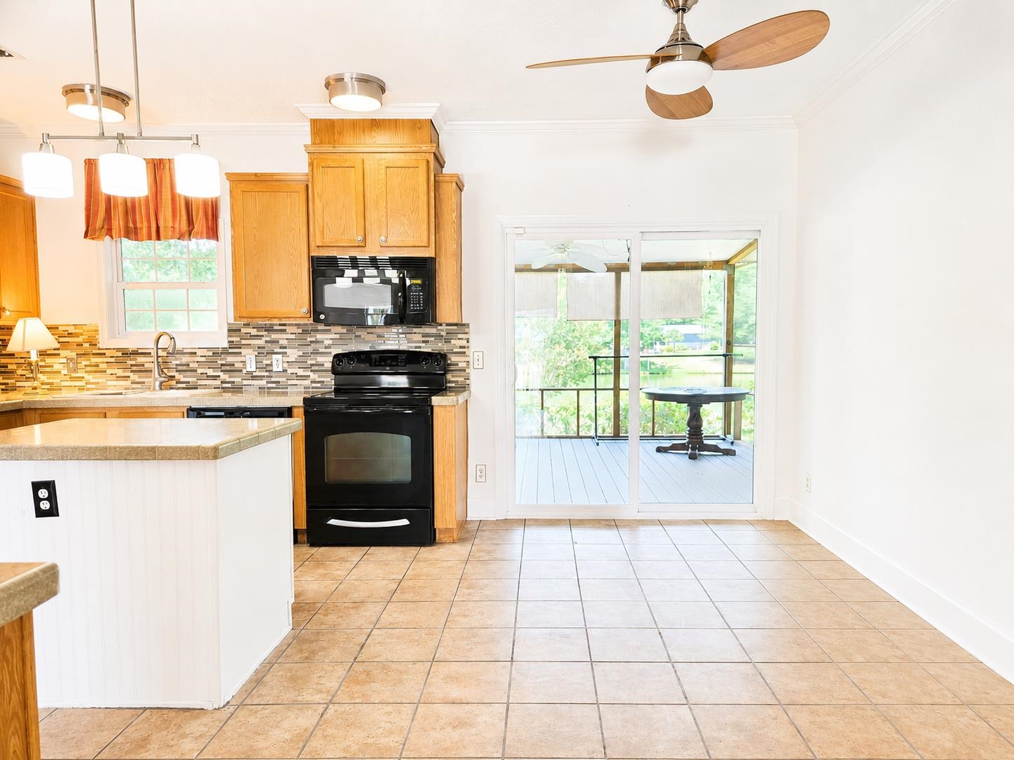 151 Hawks Nest Circle Murrells Inlet, SC 29576 - Photo 11 of 44