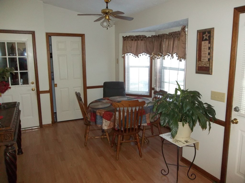 100 Willow Beach Road Ellerslie, GA 31807 - Photo 7 of 14 Kitchen