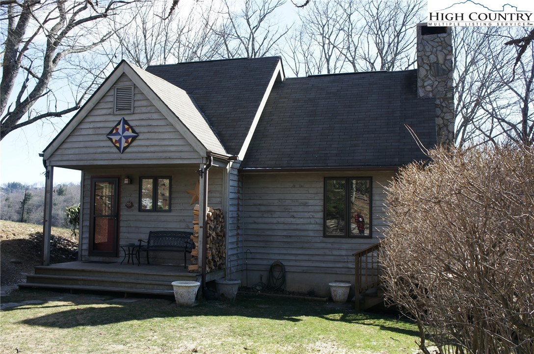 272 Locust Point Drive Boone, NC 28607 - Photo 3 of 36 Gallery Image 3