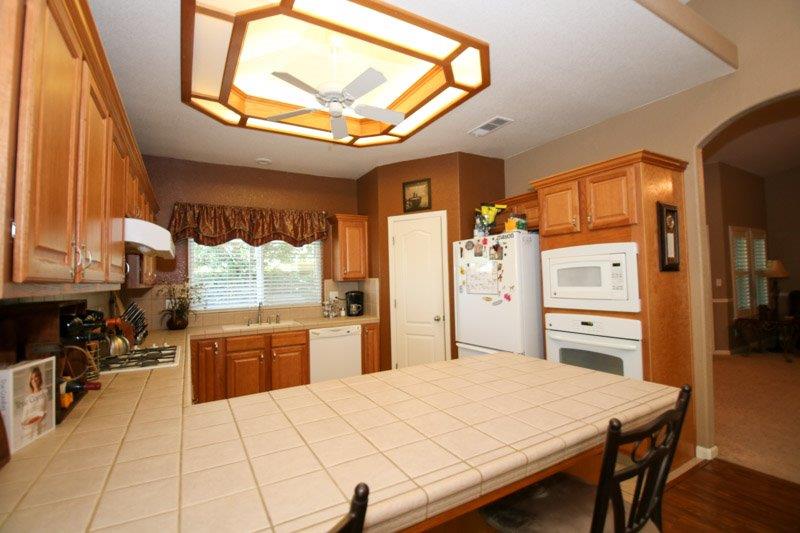 271 East Olson Avenue Reedley, CA 93654 - Photo 11 of 35 Gallery Image 11
