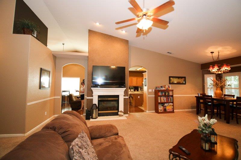 271 East Olson Avenue Reedley, CA 93654 - Photo 7 of 35 Gallery Image 7
