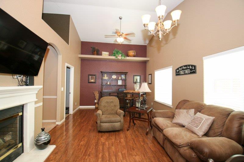 271 East Olson Avenue Reedley, CA 93654 - Photo 8 of 35 Gallery Image 8