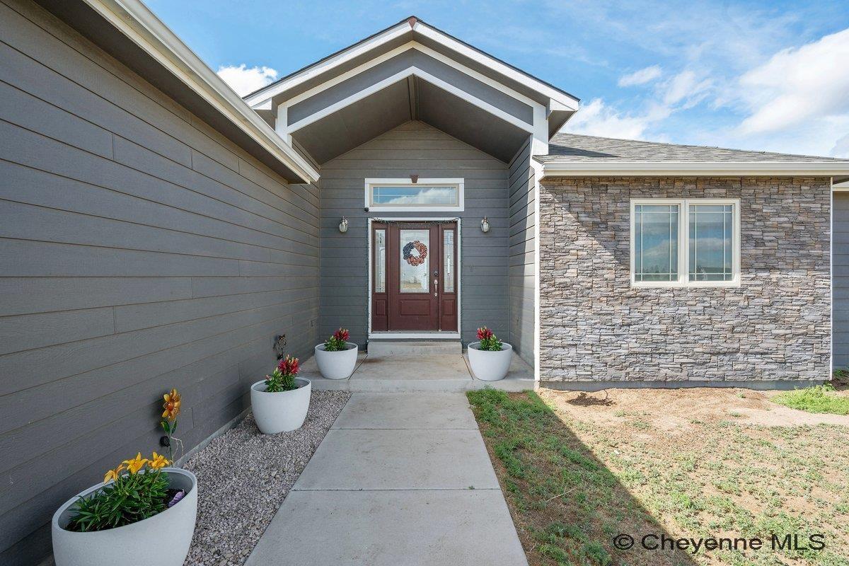 3758 Riata Loop Cheyenne, WY 82007 - Photo 2 of 26 Gallery Image 2