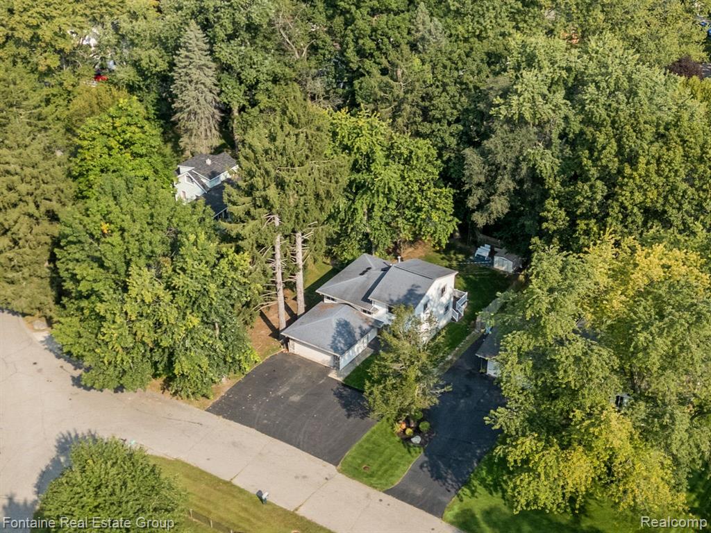294 Oriole Road Commerce Township, MI 48382 - Photo 28 of 38