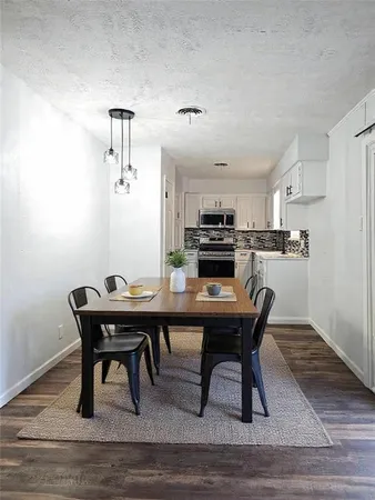 $309,500 | 604 Bayless Drive, Euless, TX 76040