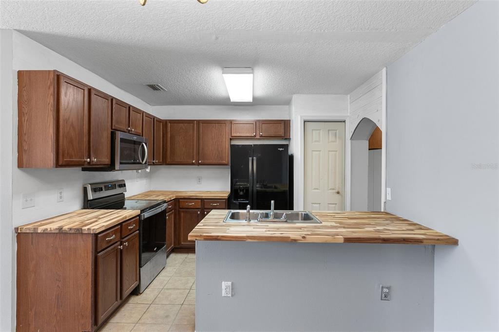 16727 Southeast 91st Street Lake Butler, FL 32054 - Photo 9 of 46