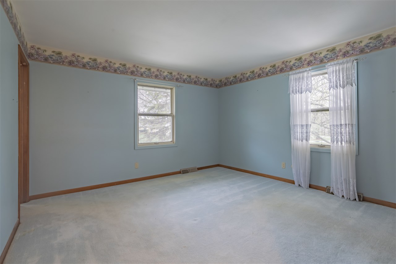 7117 Flora Road Rockford, IL 61101 - Photo 15 of 24 Gallery Image 15