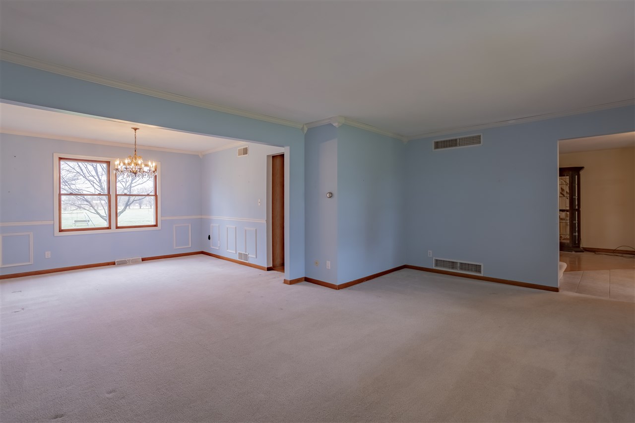 7117 Flora Road Rockford, IL 61101 - Photo 7 of 24 Gallery Image 7