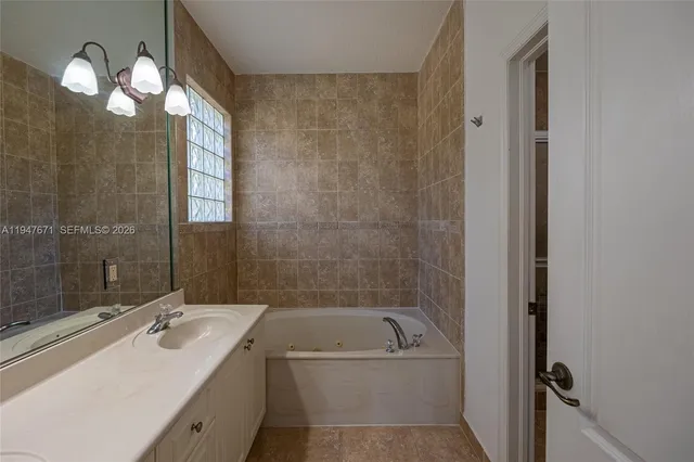 $3,800 | 11851 Southwest 80th Terrace, Unit 11851, Miami, FL 33173