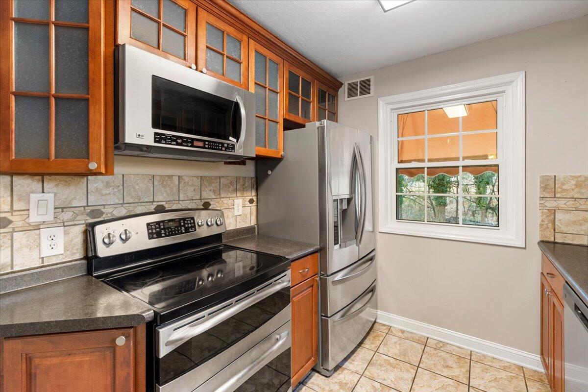 3581 Grandin Road Southwest Roanoke, VA 24018 - Photo 13 of 124 131-1000028831