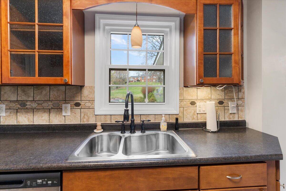 3581 Grandin Road Southwest Roanoke, VA 24018 - Photo 14 of 124 132-1000028832