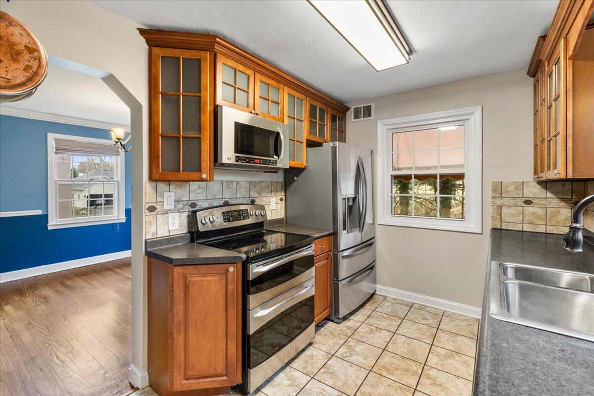 3581 Grandin Road Southwest Roanoke, VA 24018 - Photo 17 of 124 135-1000028835