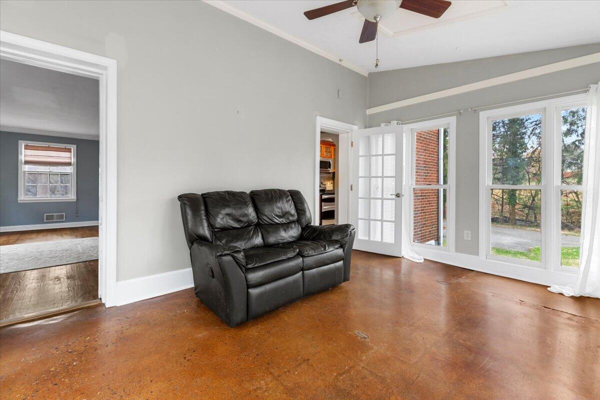 3581 Grandin Road Southwest Roanoke, VA 24018 - Photo 22 of 124 140-1000028840