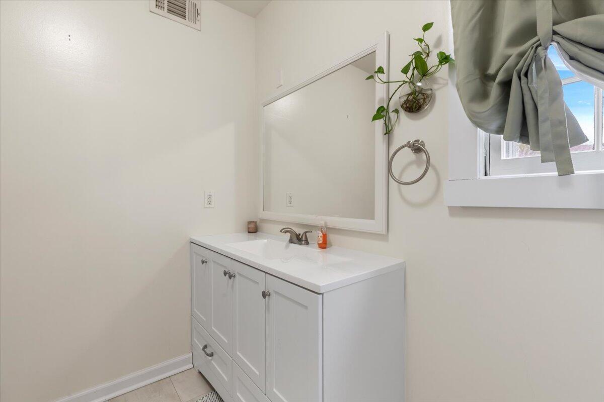 3581 Grandin Road Southwest Roanoke, VA 24018 - Photo 36 of 124 157-1000028857