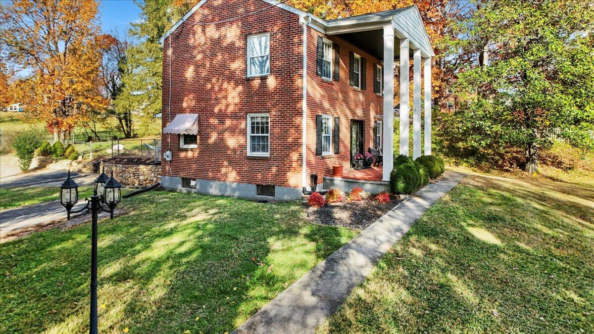 3581 Grandin Road Southwest Roanoke, VA 24018 - Photo 69 of 124 050-49