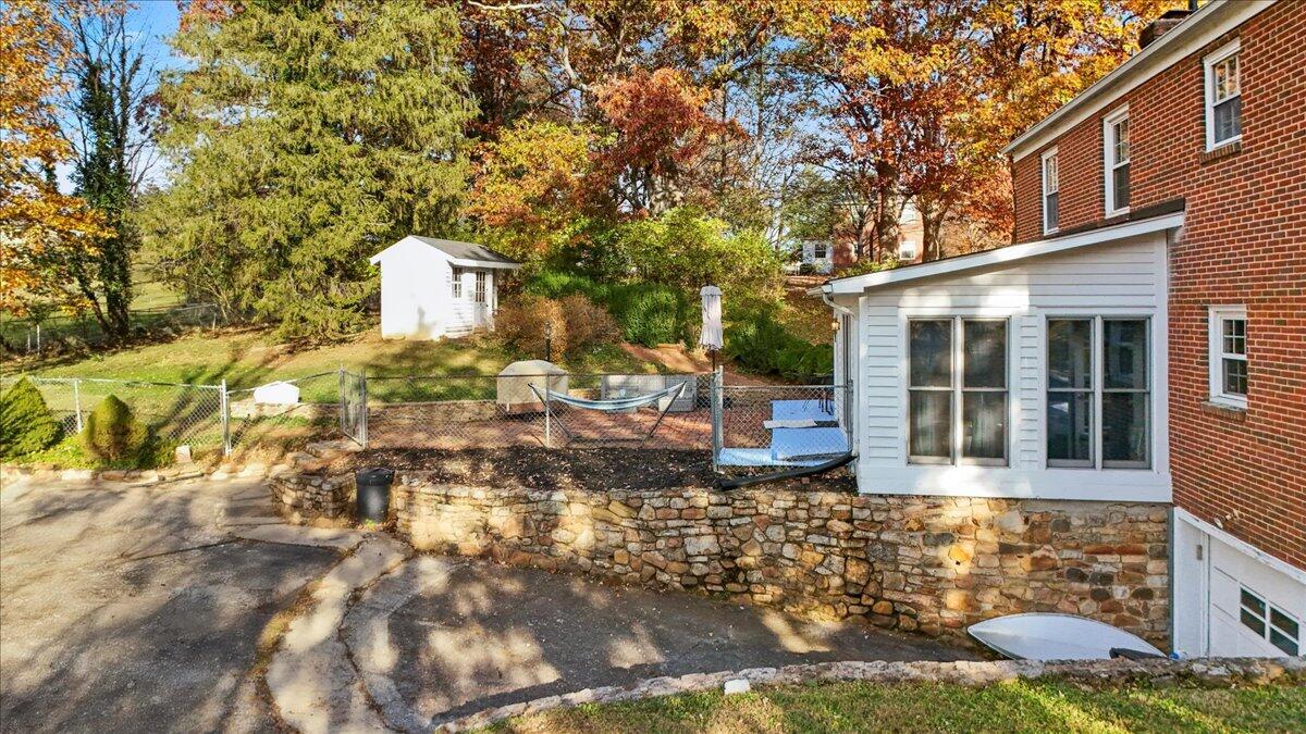 3581 Grandin Road Southwest Roanoke, VA 24018 - Photo 87 of 124 073-72