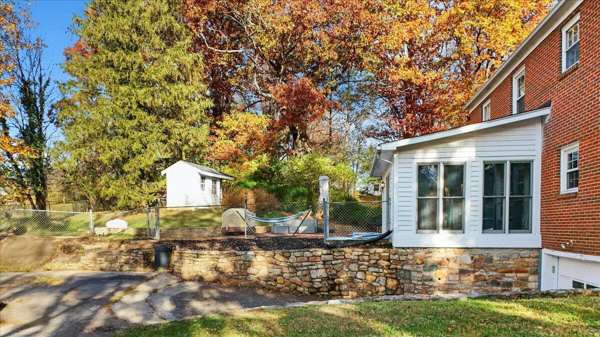 3581 Grandin Road Southwest Roanoke, VA 24018 - Photo 88 of 124 074-73