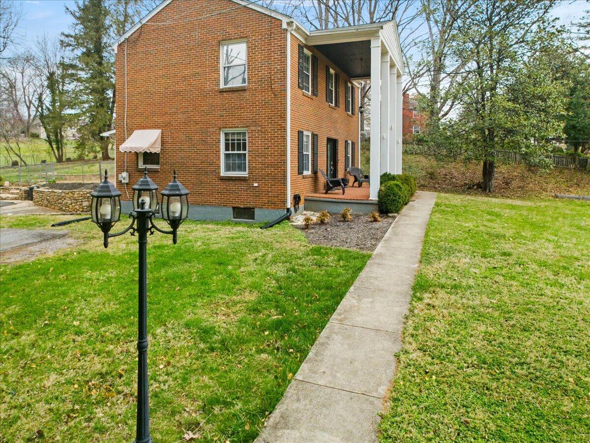 3581 Grandin Road Southwest Roanoke, VA 24018 - Photo 95 of 124 090-1000028794