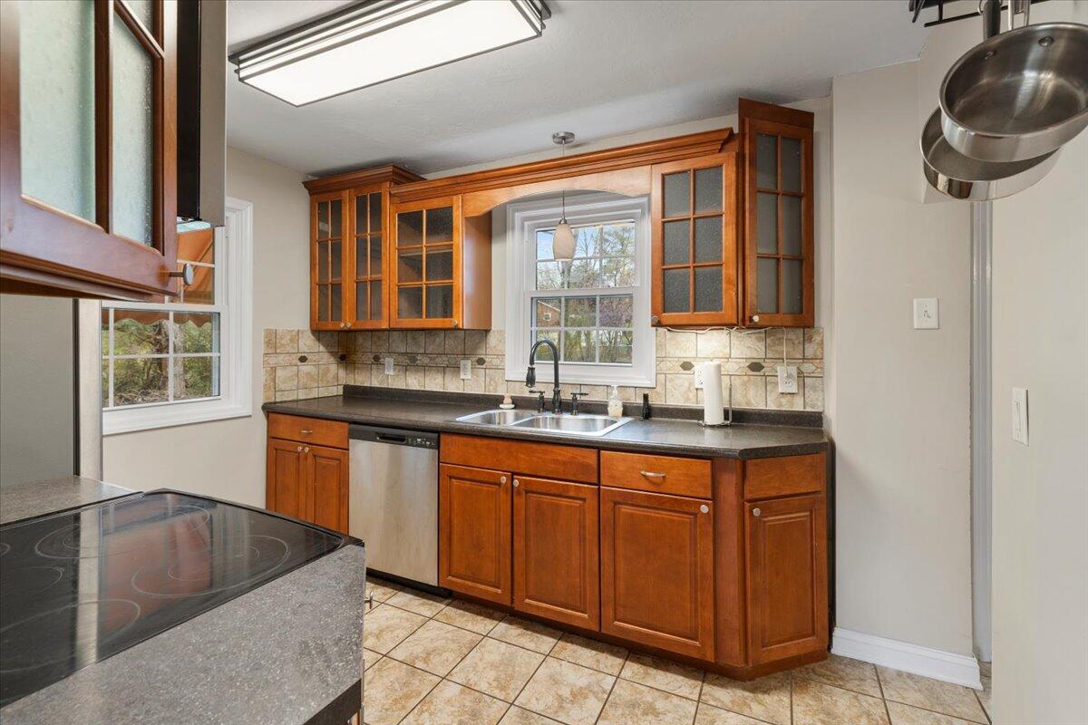 3581 Grandin Road Southwest Roanoke, VA 24018 - Photo 10 of 124 128-1000028828