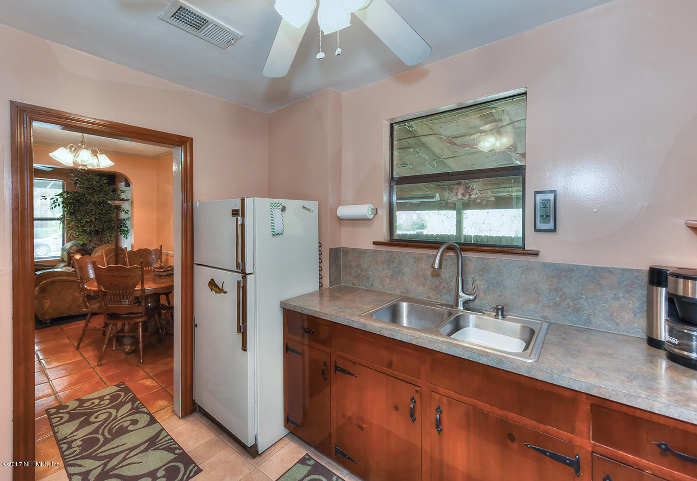 2375 Ridgewood Road Jacksonville, FL 32207 - Photo 11 of 29 Kitchen