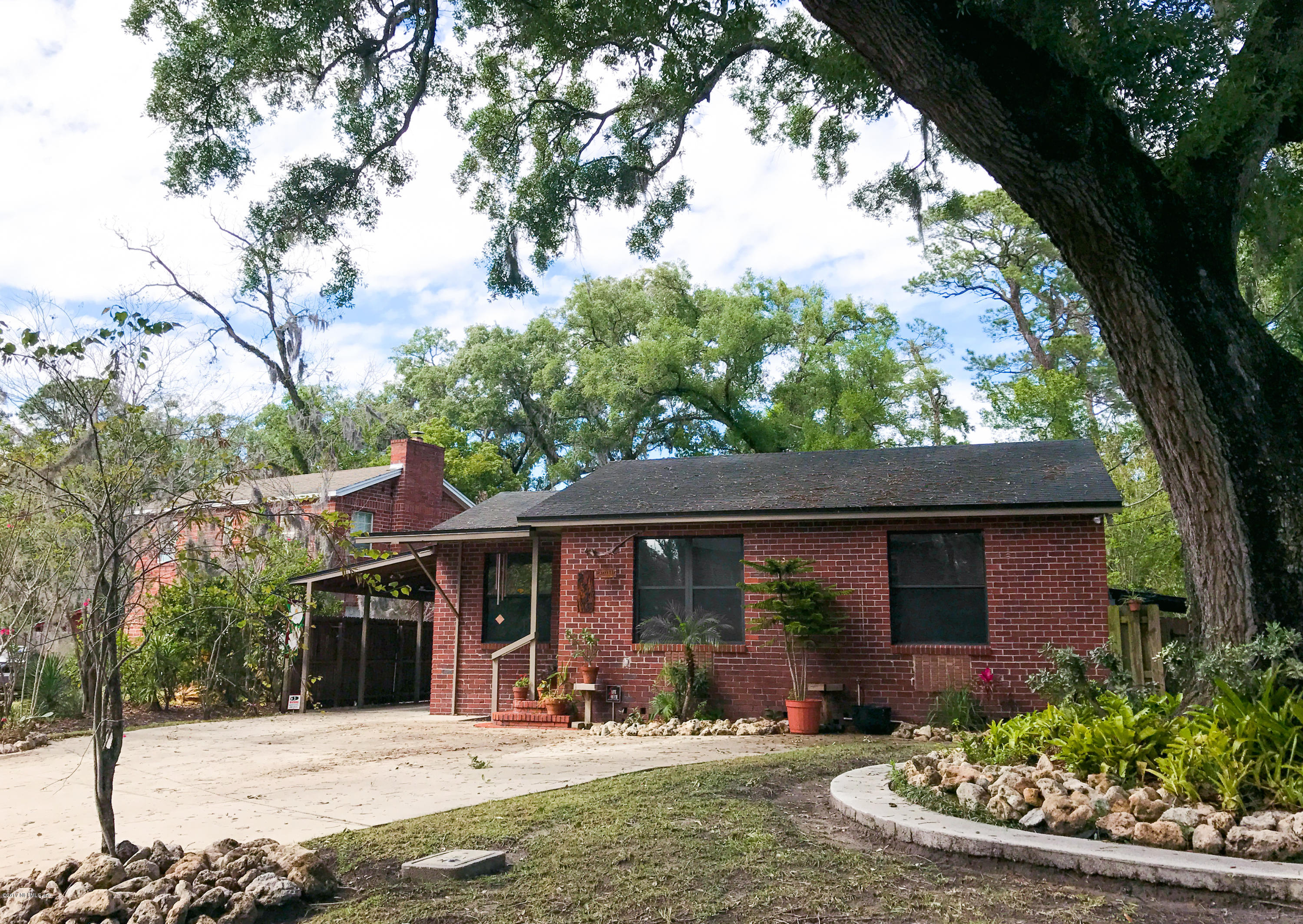 2375 Ridgewood Road Jacksonville, FL 32207 - Photo 2 of 29 Exterior Front