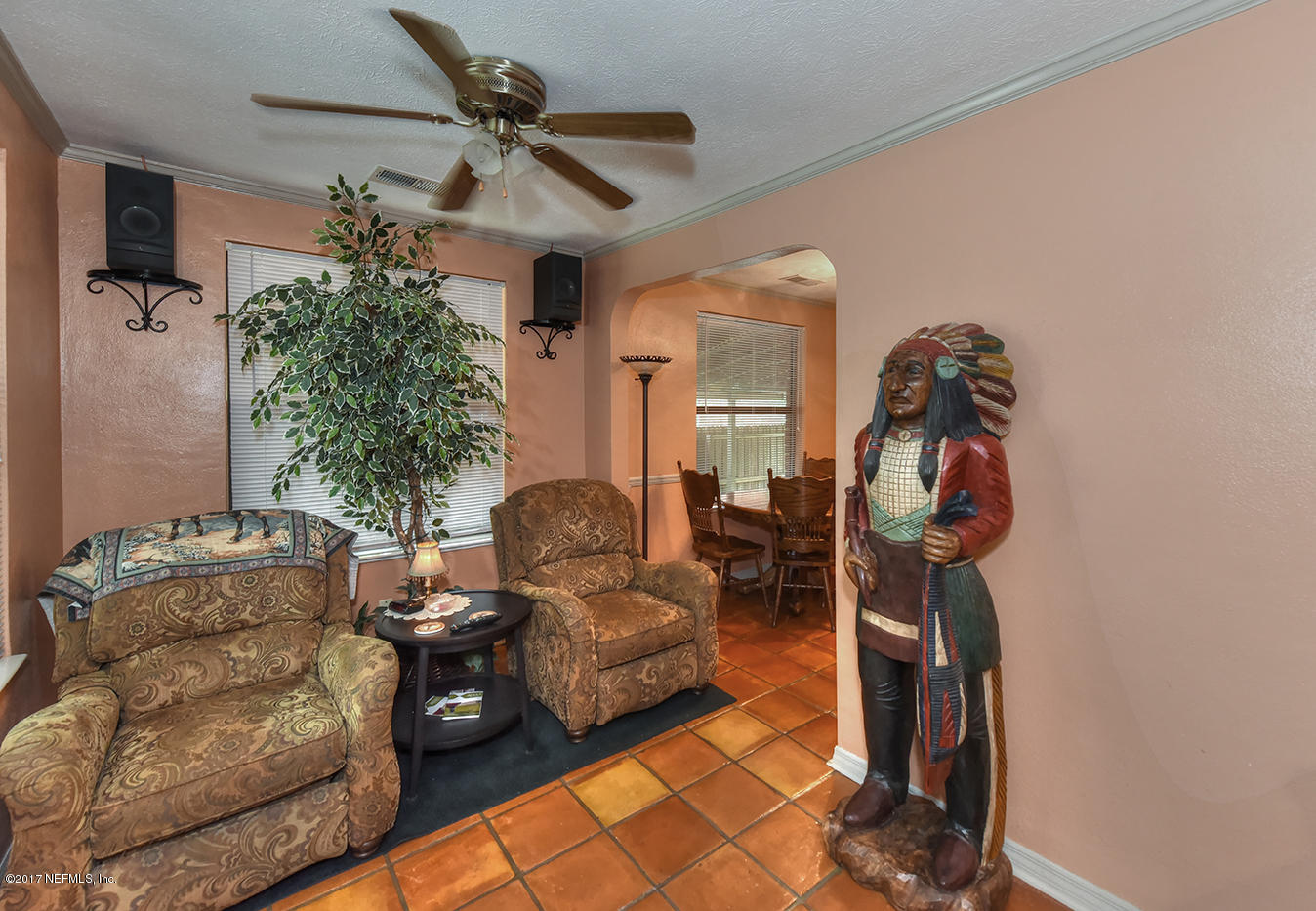 2375 Ridgewood Road Jacksonville, FL 32207 - Photo 8 of 29 Living Room