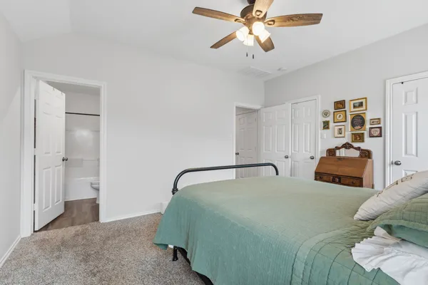 $245,000 | 1307 Winding Willow Drive, Pinehurst, TX 77362