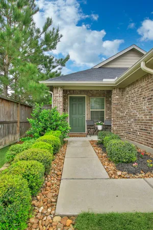 $245,000 | 1307 Winding Willow Drive, Pinehurst, TX 77362