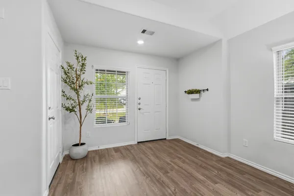 $245,000 | 1307 Winding Willow Drive, Pinehurst, TX 77362