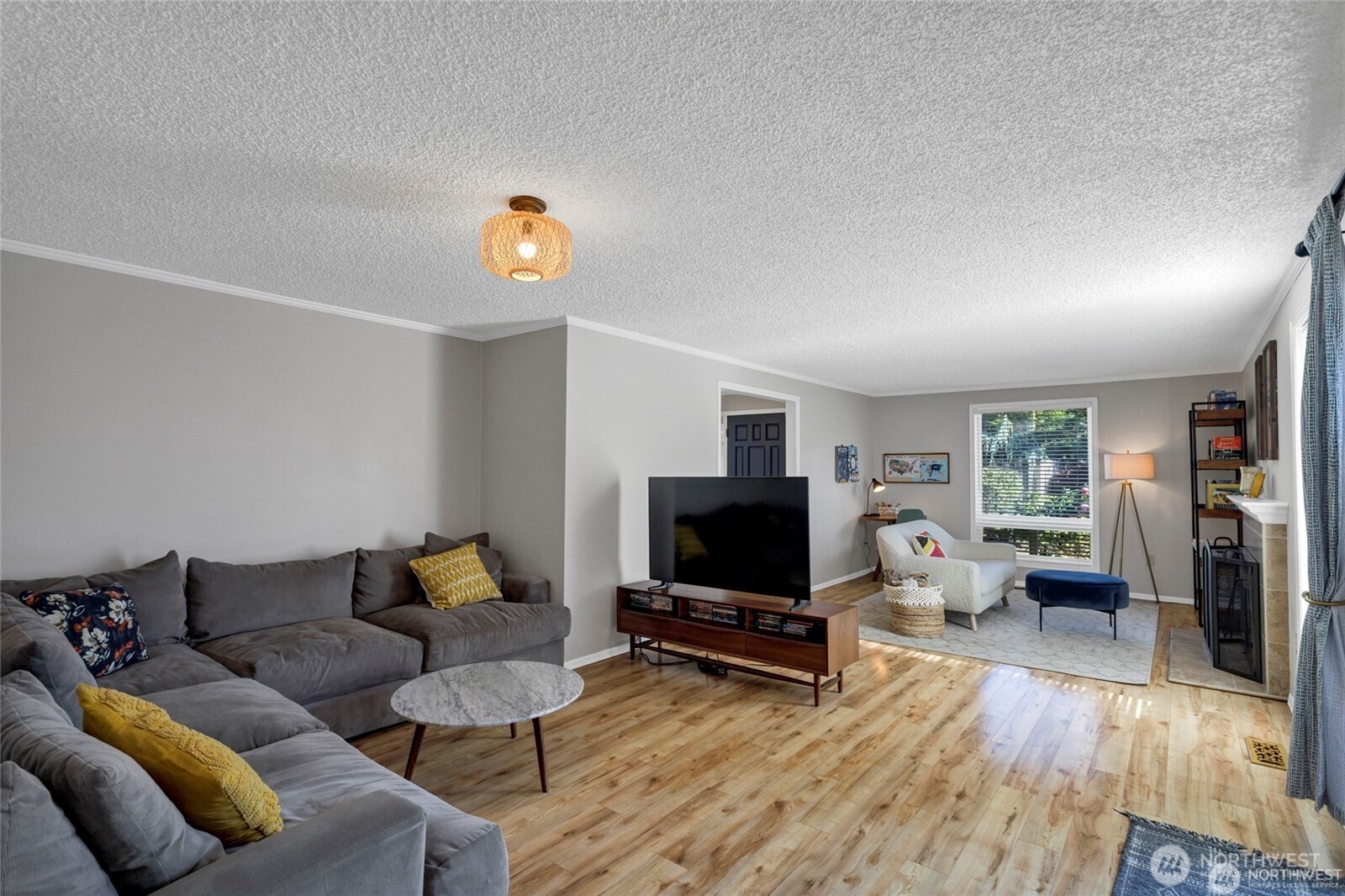 6502 Avondale Road Southwest, Unit 4 Lakewood, WA 98499 - Photo 7 of 32