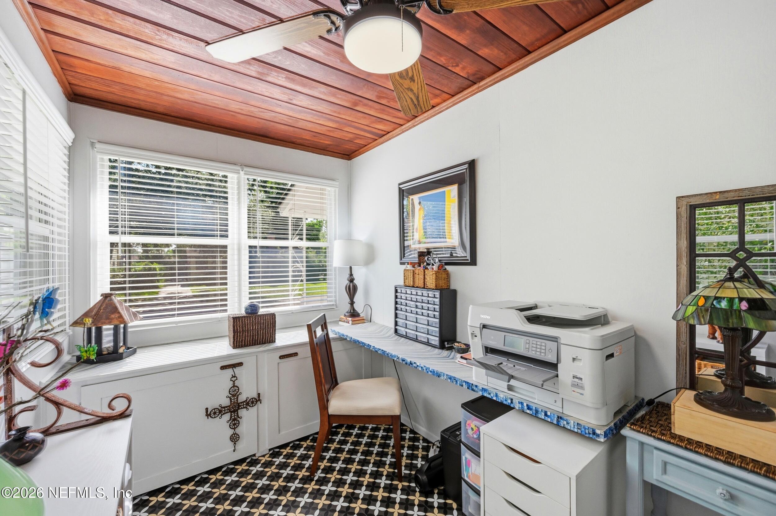 1732 Planters Road Jacksonville, FL 32207 - Photo 9 of 30 Sunroom