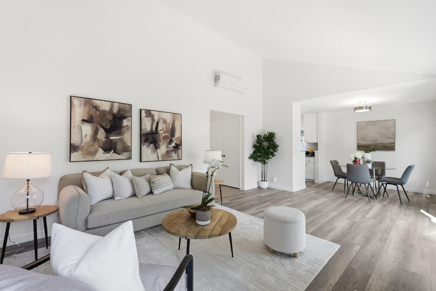 905 West Middlefield Road, Unit 972 Mountain View, CA 94043 - Photo 5 of 32