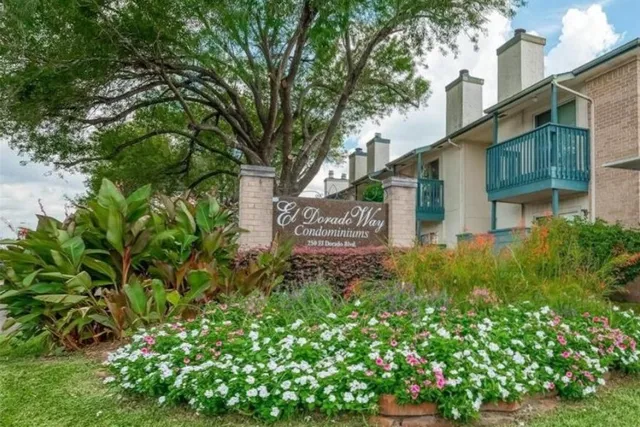 $119,000 | 250 El Dorado Boulevard, Unit 210, Webster, TX 77598