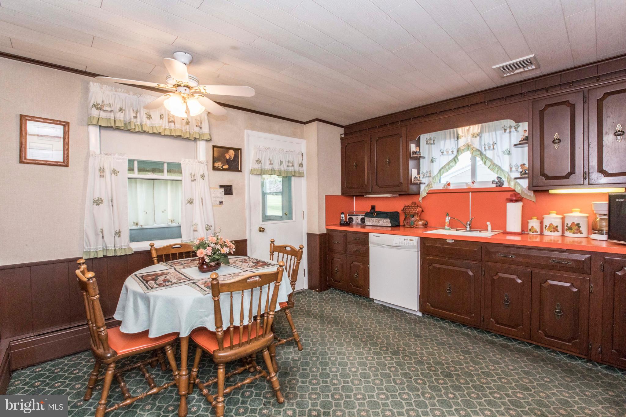 1735 Liggett Avenue Reading, PA 19607 - Photo 6 of 25 Gallery Image 6