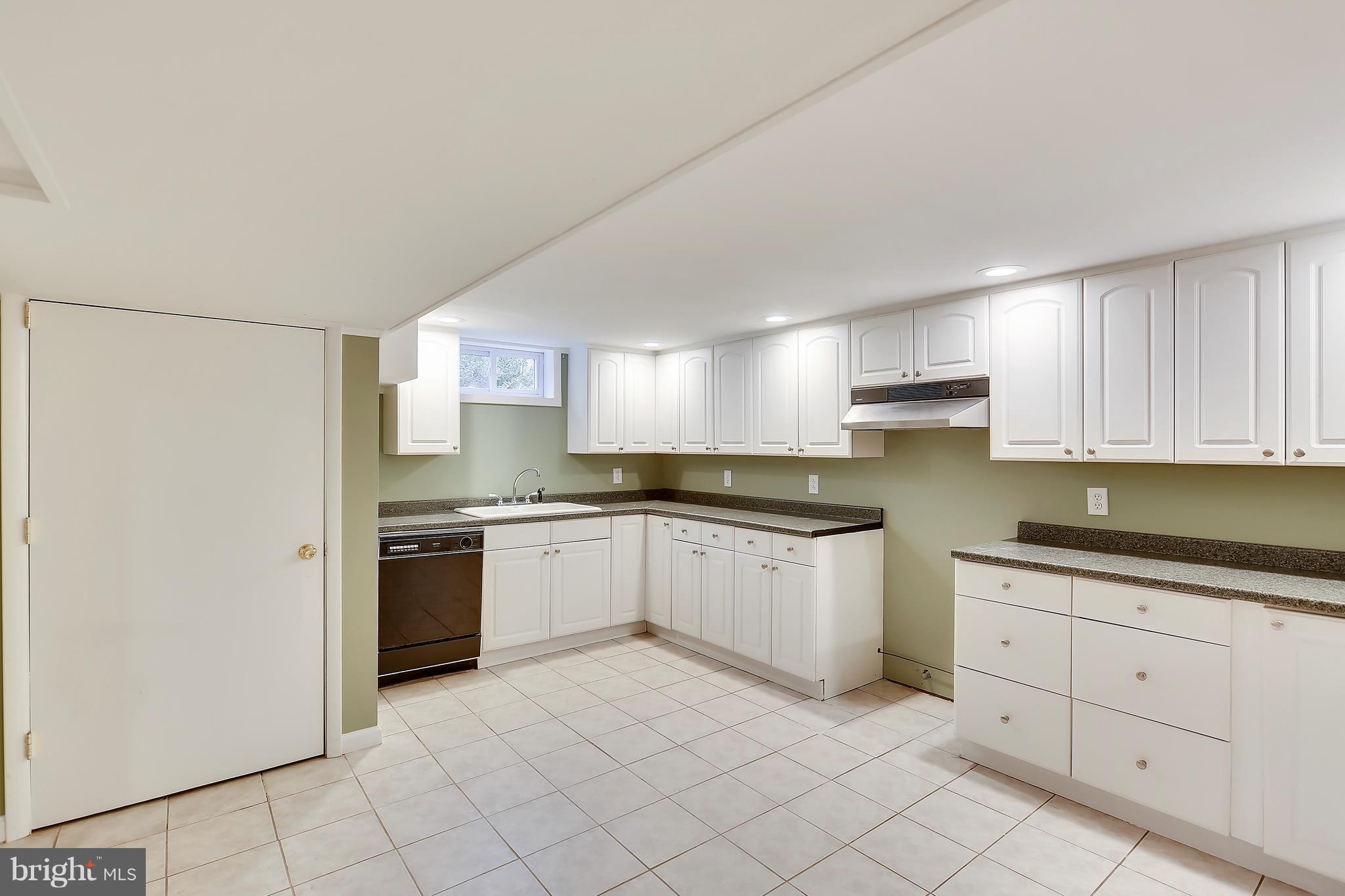 4717 Oxbow Road Rockville, MD 20852 - Photo 25 of 30 Huge second kitchen.
