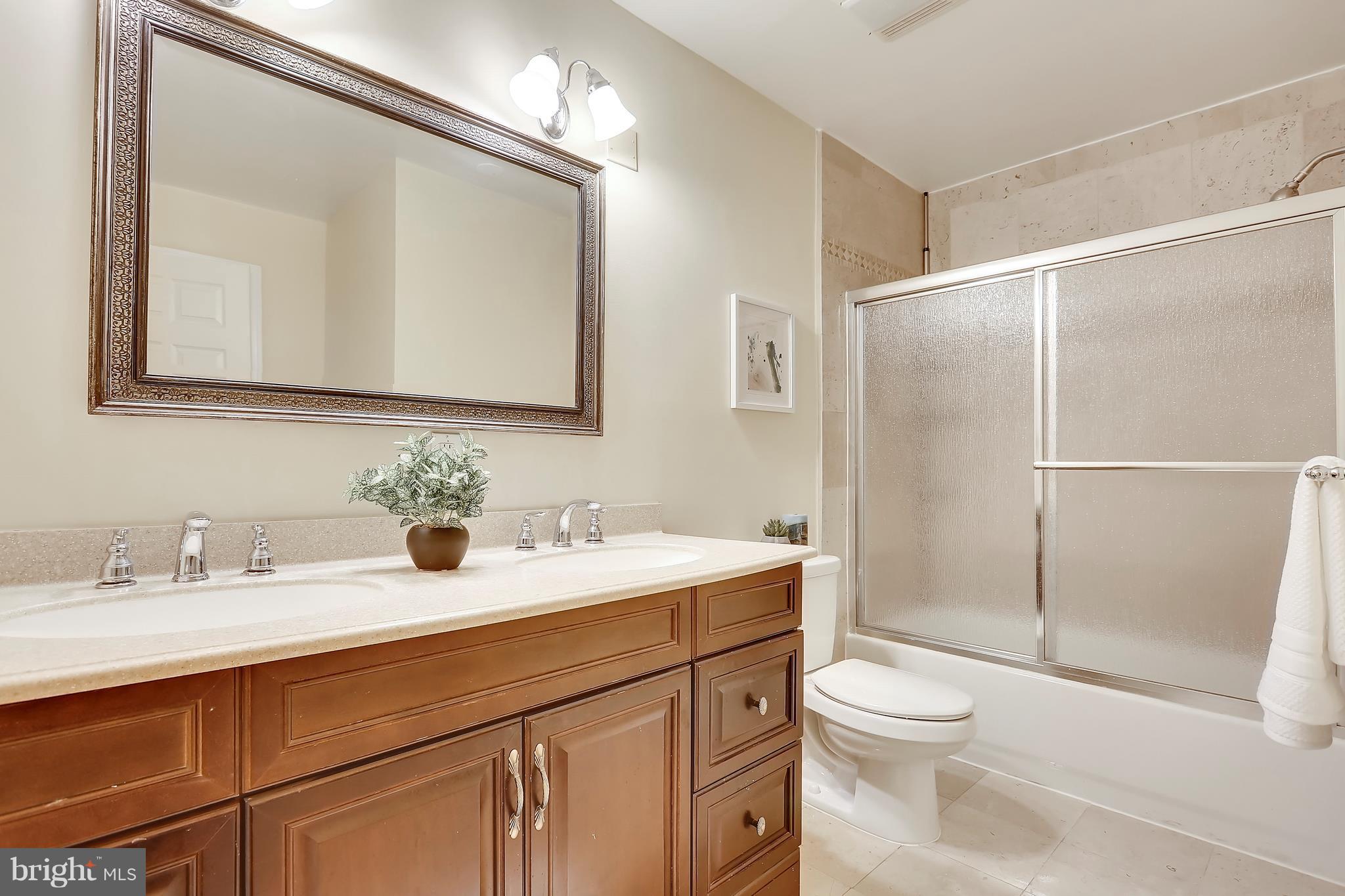 4717 Oxbow Road Rockville, MD 20852 - Photo 10 of 30 Spacious second bath on Main Level.