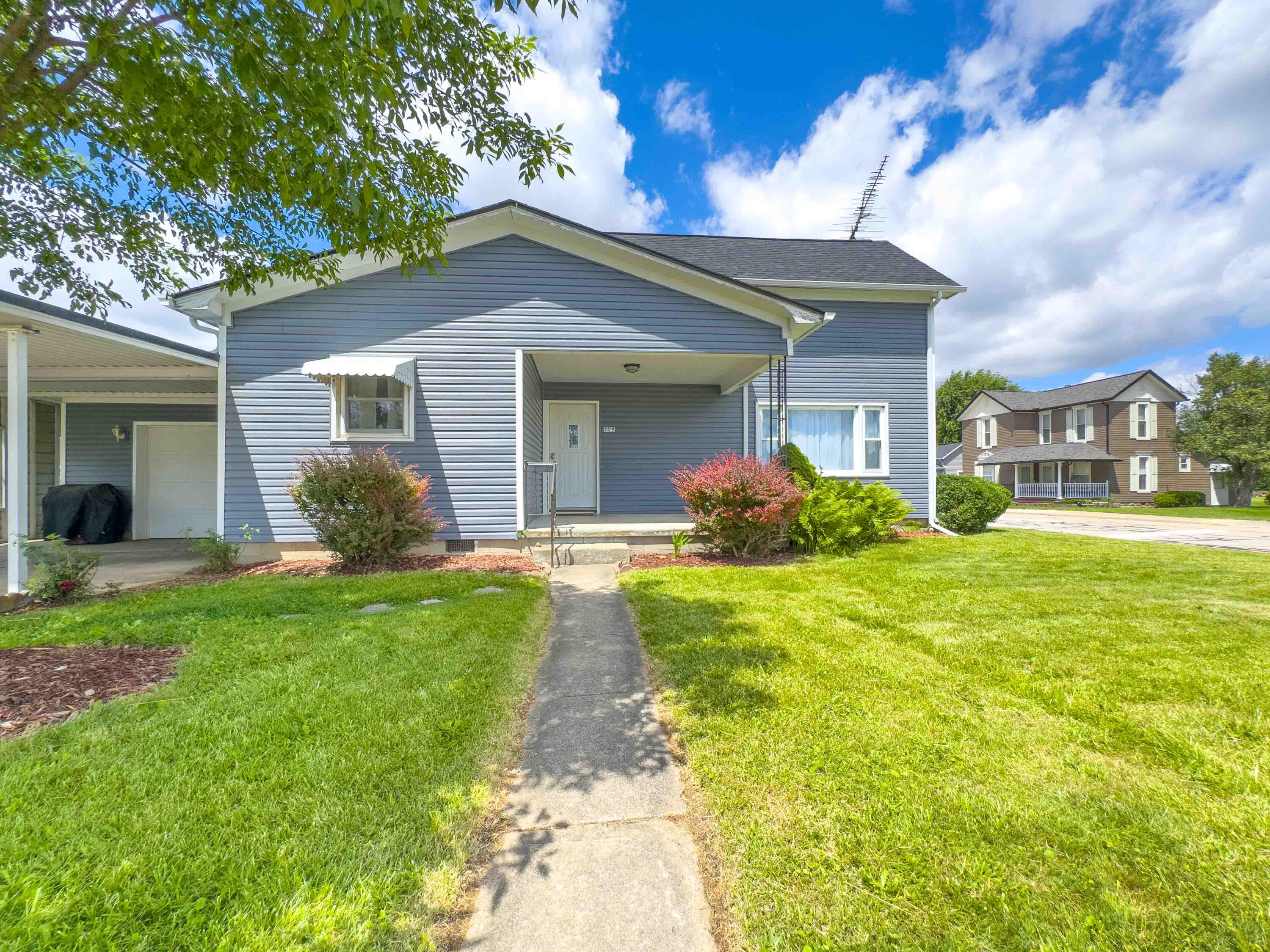 209 Fairview Street Jackson Center, OH 45334 - Photo 2 of 29