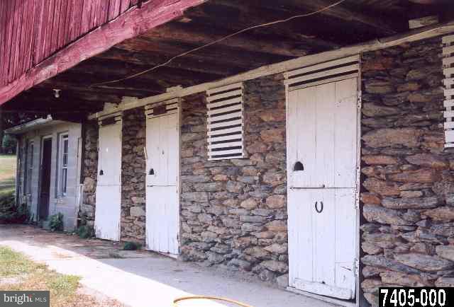 1975 Burkholder Road Red Lion, PA 17356 - Photo 5 of 9