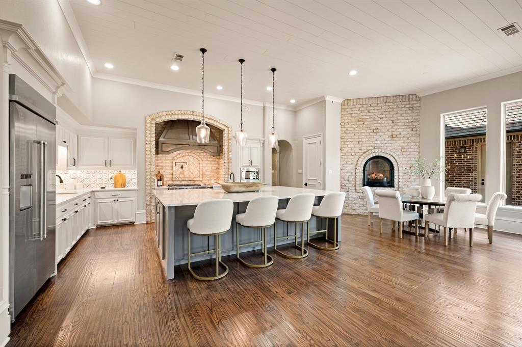 1609 Noble Way Flower Mound, TX 75022 - Photo 8 of 40