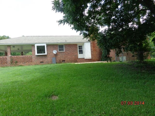 404 Wrenn Road Bradley, SC 29819 - Photo 8 of 36