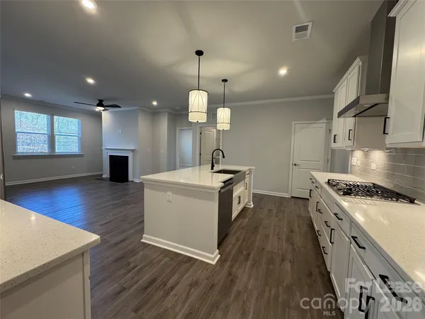 $2,500 | 932 Exeter Drive, Sherrills Ford, NC 28673