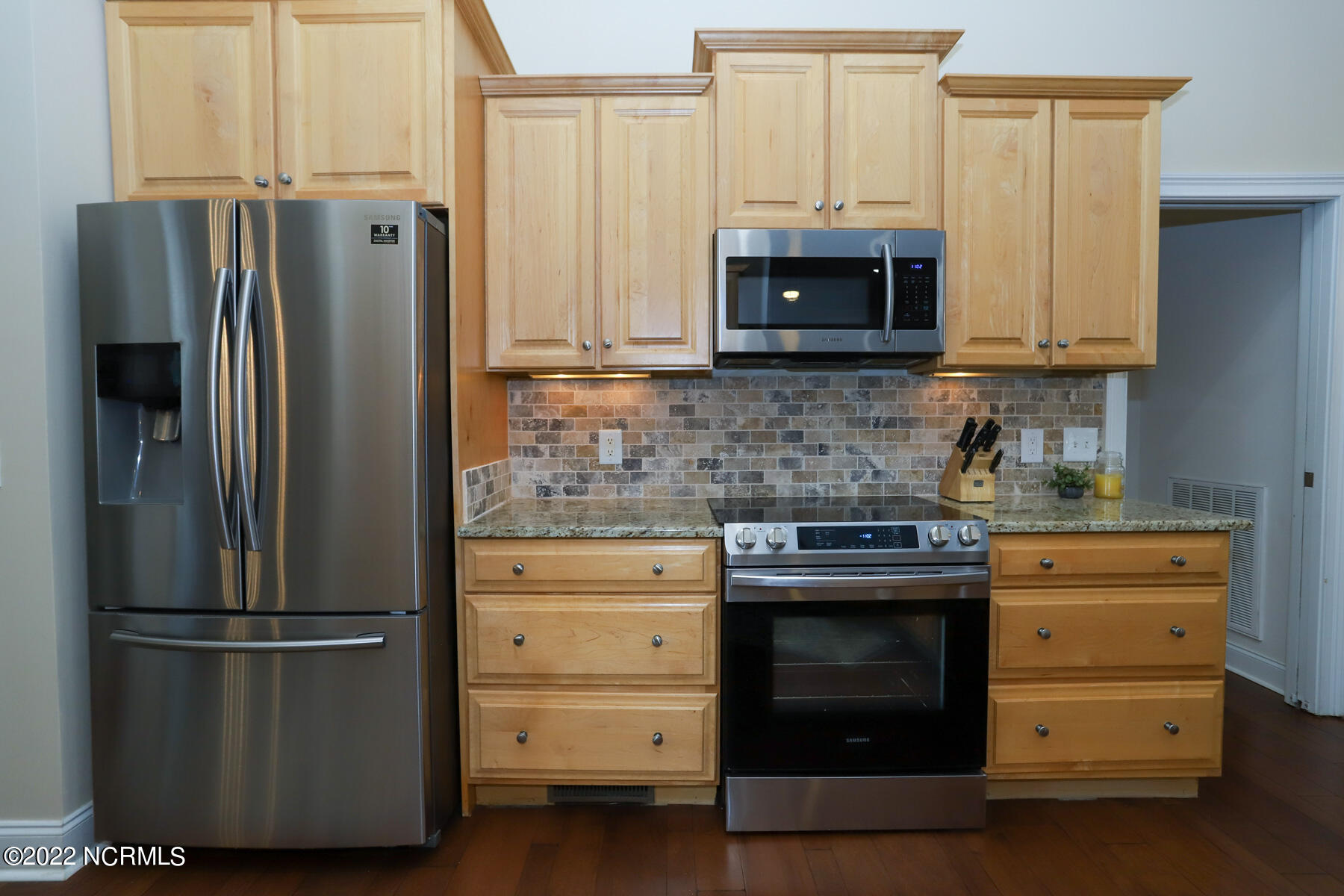 6 St Georges Drive Pinehurst, NC 28374 - Photo 11 of 33 kitchen4