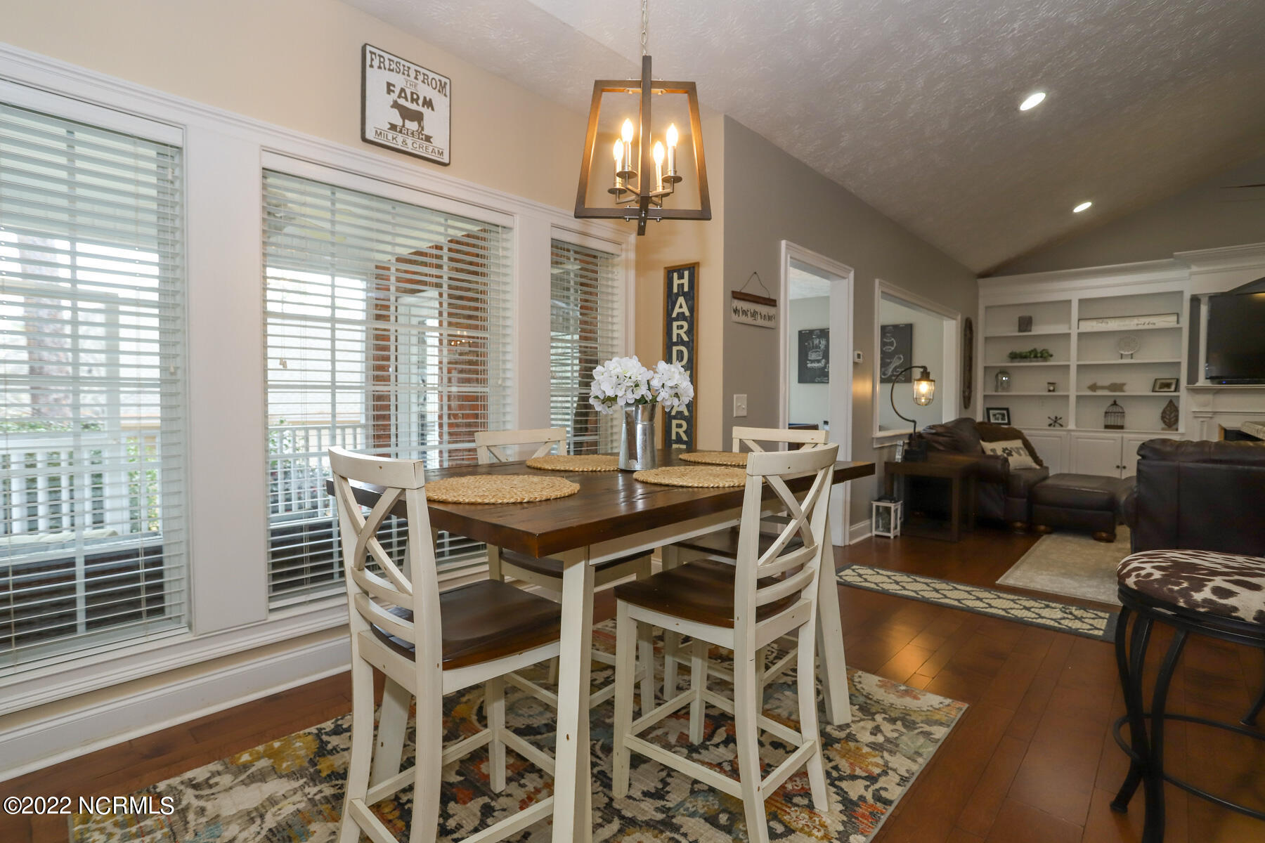 6 St Georges Drive Pinehurst, NC 28374 - Photo 13 of 33 breakfast nook2