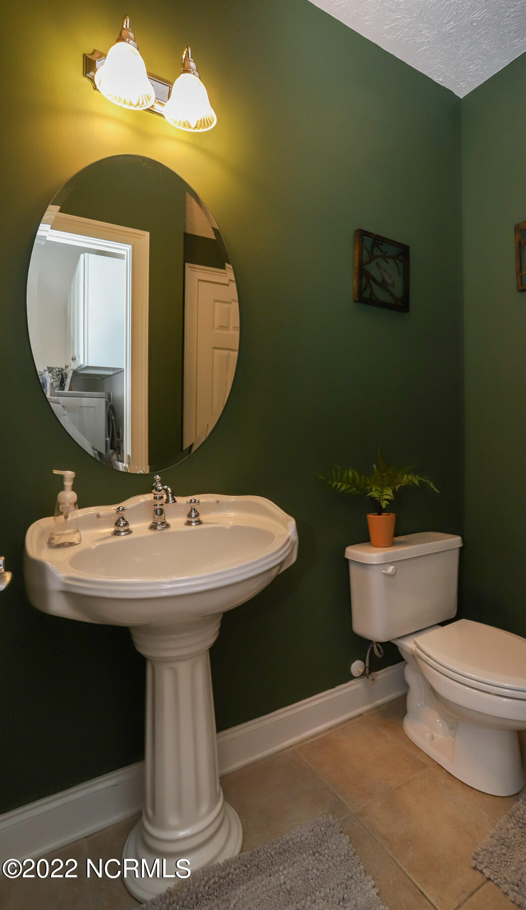 6 St Georges Drive Pinehurst, NC 28374 - Photo 4 of 33 powder room