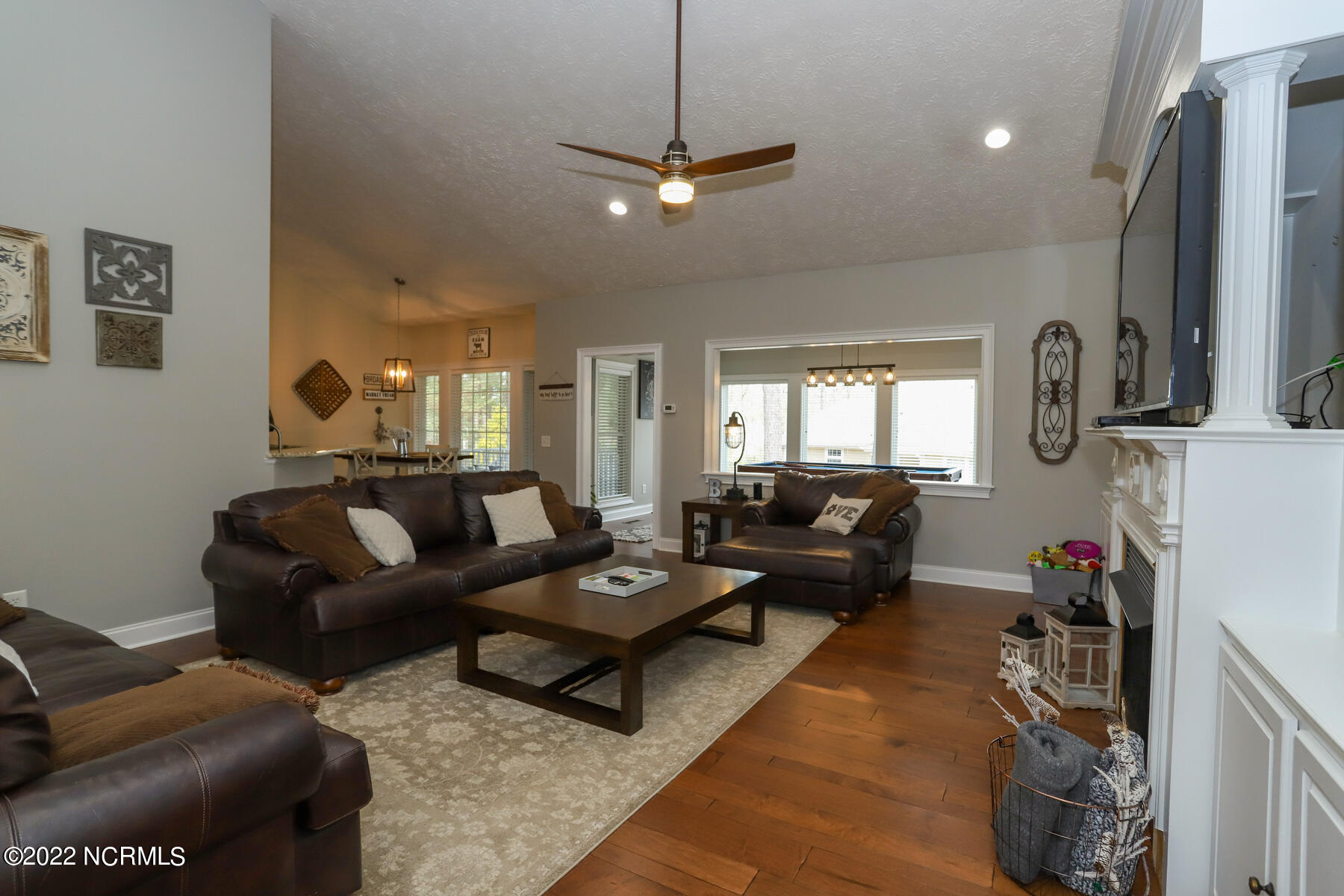 6 St Georges Drive Pinehurst, NC 28374 - Photo 6 of 33 living room1