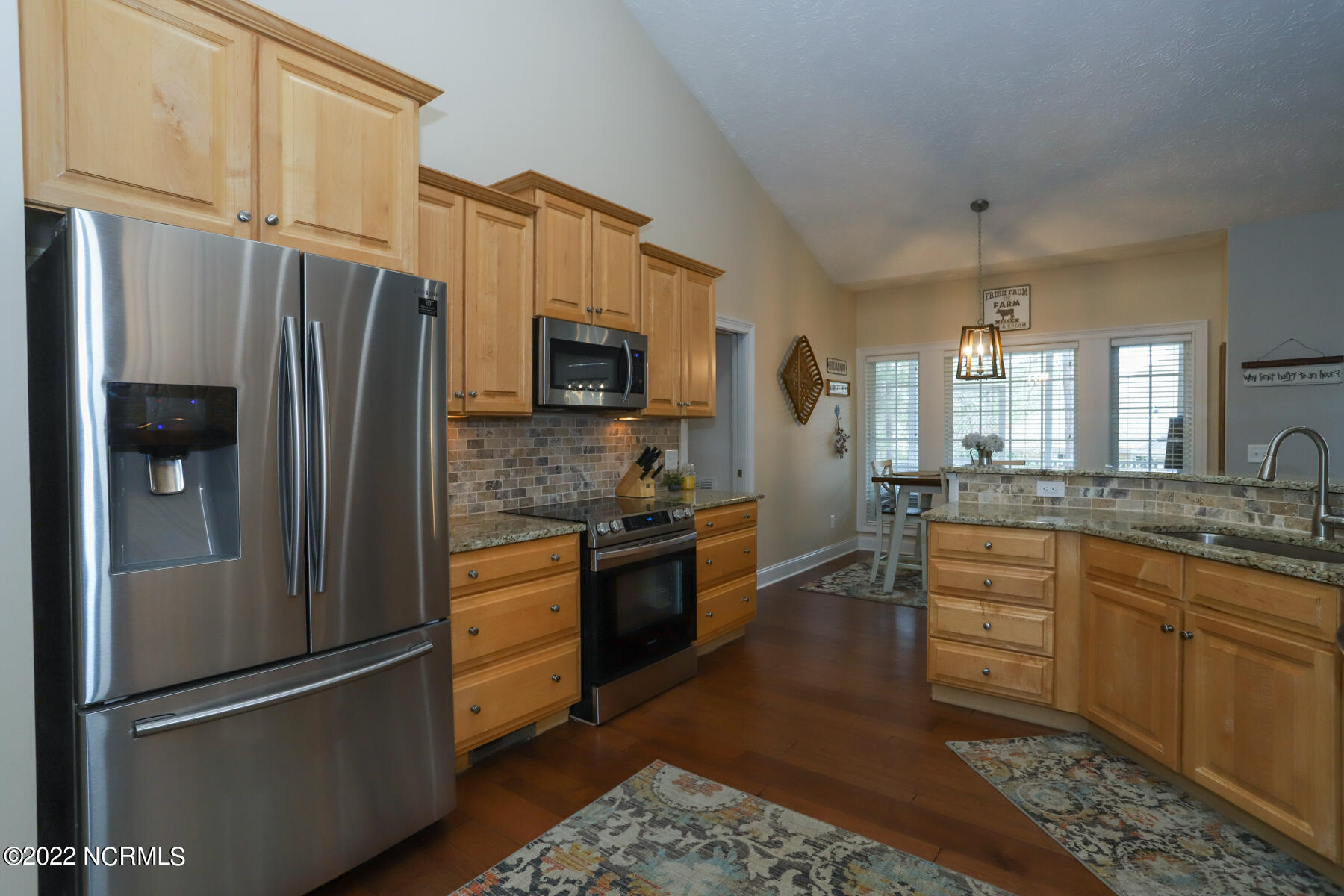 6 St Georges Drive Pinehurst, NC 28374 - Photo 10 of 33 kitchen3