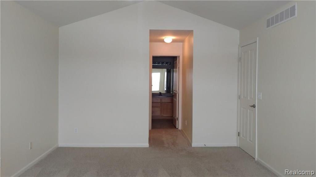 4313 Hampton Ridge Boulevard Howell, MI 48843 - Photo 12 of 26