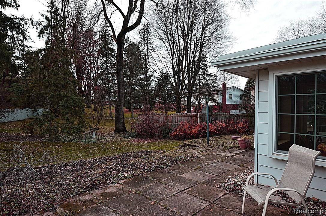 896 Fieldstone Drive Rochester, MI 48309 - Photo 38 of 48 fsl 14.jpg