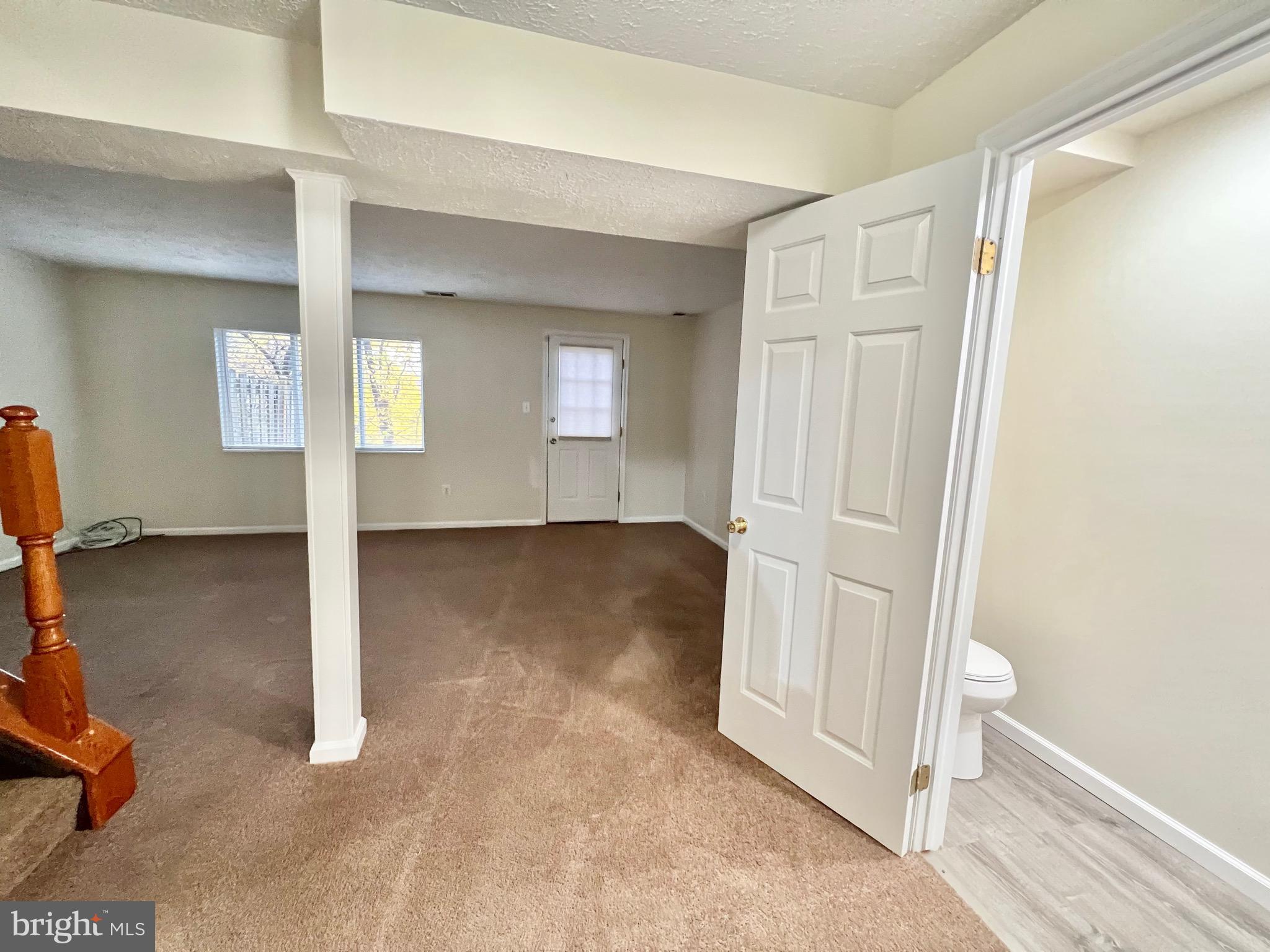 10129 Shelldrake Circle Damascus, MD 20872 - Photo 32 of 39 an empty room with windows