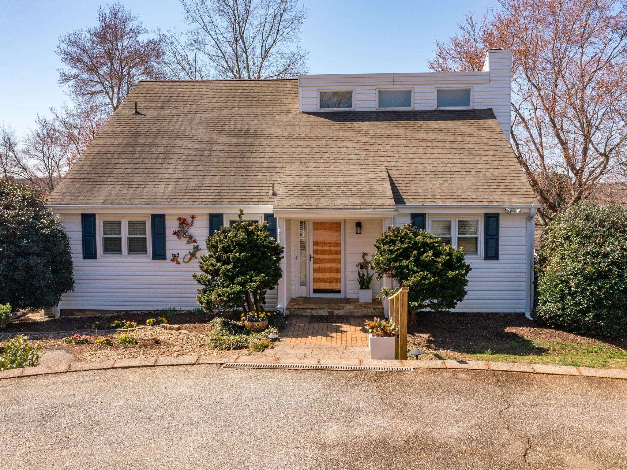 290 State Rd S-42-9174 Inman, SC 29349 - Photo 1 of 36